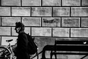 乾燥敏感肌の40代に最適なセラミド美容液の選び方は？